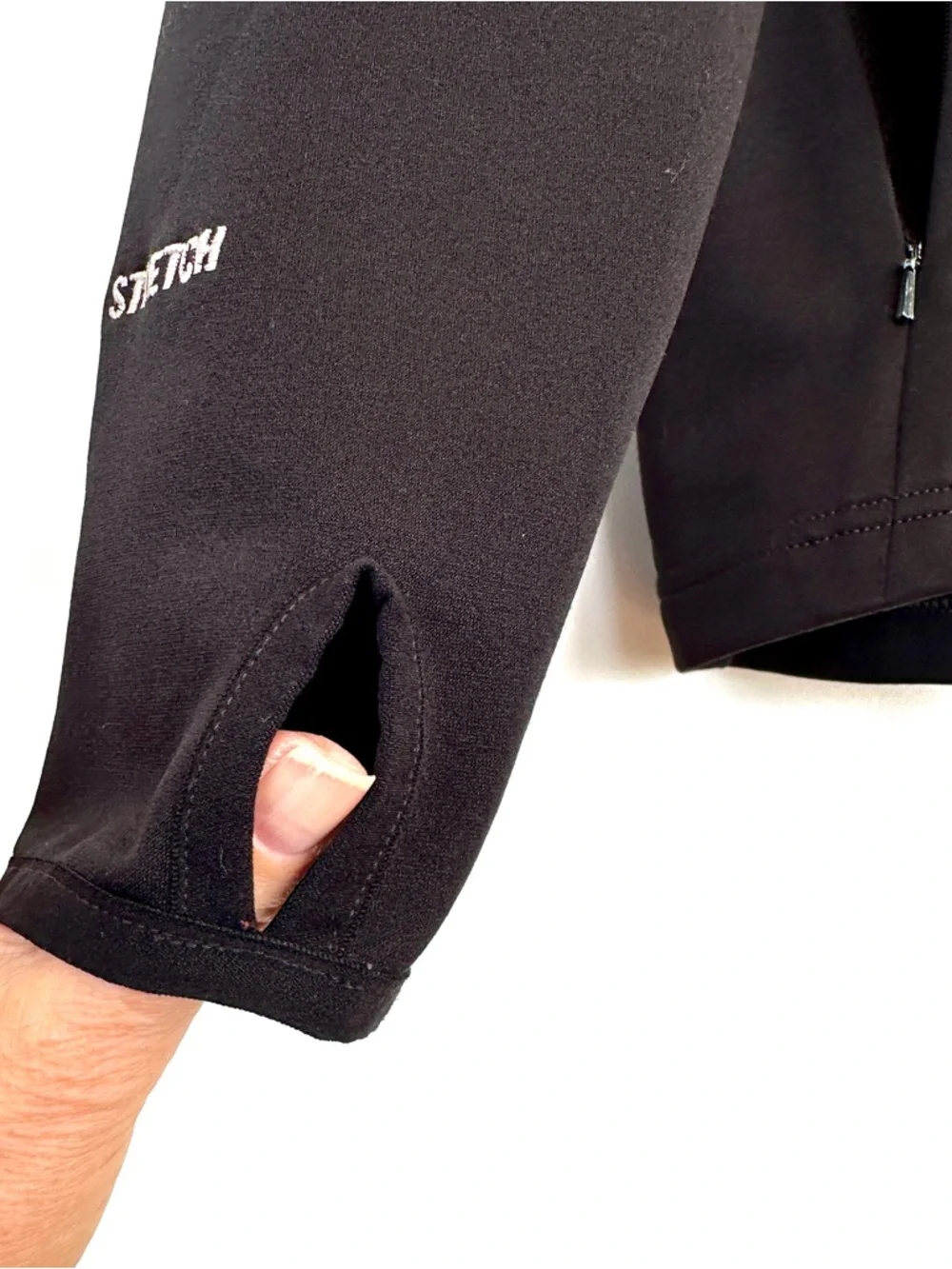 The North Face Flight Series Women’s Black Lightweight Jacket with Full Zip - Picture 6 of 14